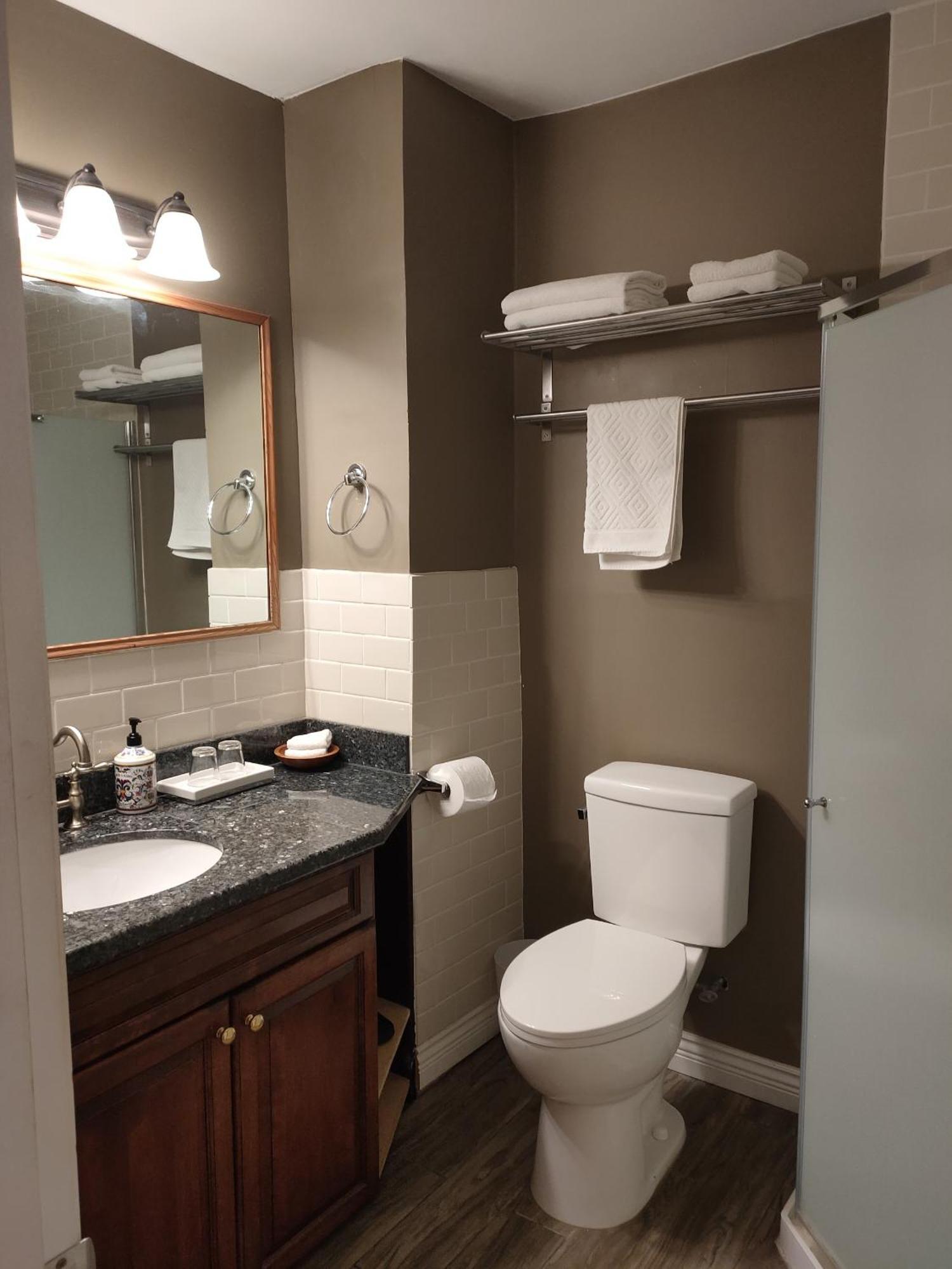 מלון וויט רוק Semi Centre House מראה חיצוני תמונה